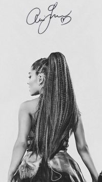 Ariana Grande Wallpaper 34
