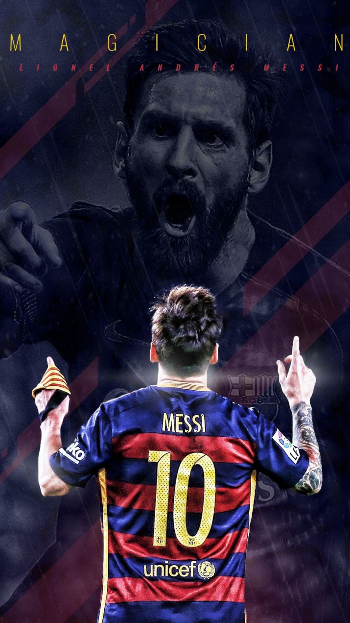 Download Lionel Messi Showing Off His New Iphone Wallpaper | Wallpapers.com