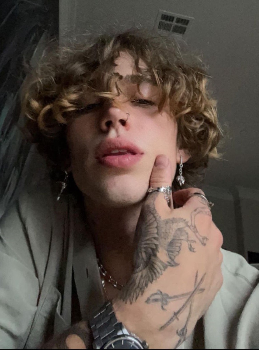 Vinnie Hacker Wallpaper Wallpaper Sun