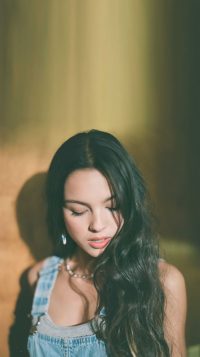 Olivia Rodrigo Wallpaper 10