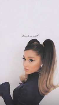 Ariana Grande Wallpaper 7