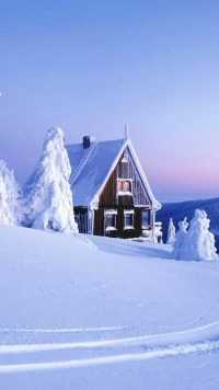 Mountain House Snow Wallpaper 4