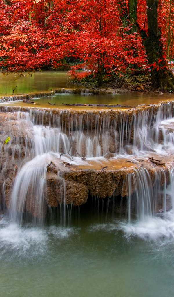 Beautiful Waterfall Wallpaper 1
