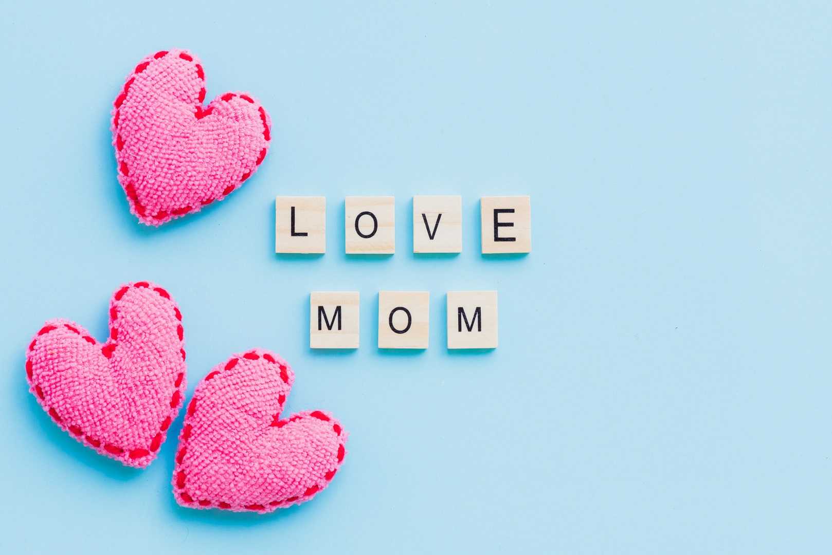 Hearts Your Mom Wallpaper 1