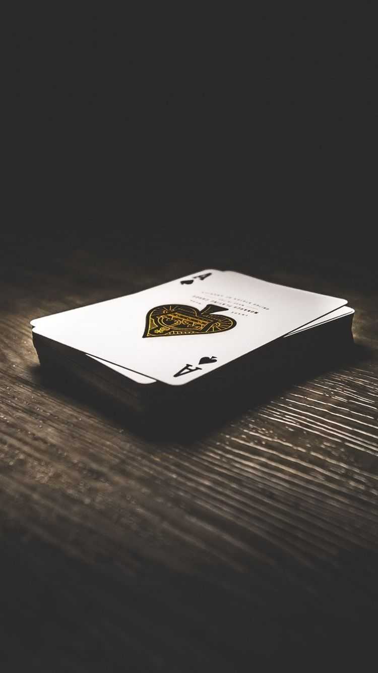 Playing Cards iPhone SE 2022 Wallpaper 1