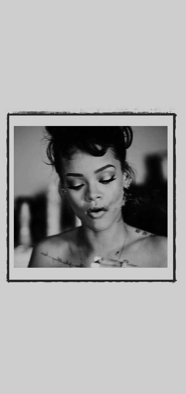 Download Rihanna Wallpaper 1